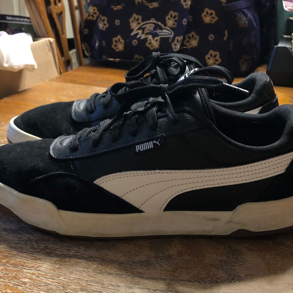 Puma Men’s Black & White suede Casual Low-Top Sneakers